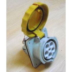 Socle femelle 63A PK jaune 3P+N+T 81677